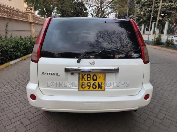 Nissan X-Trail 2006 White