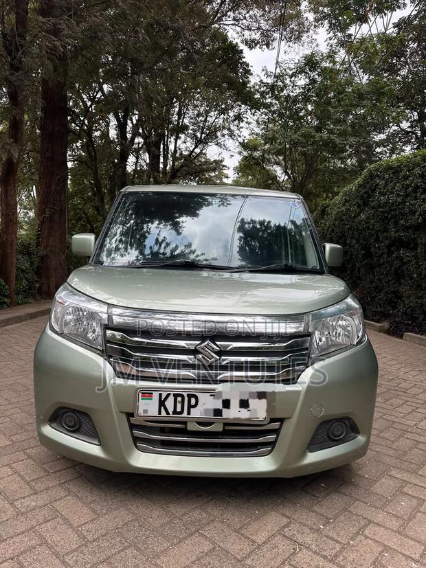Suzuki Solio 2017 Green