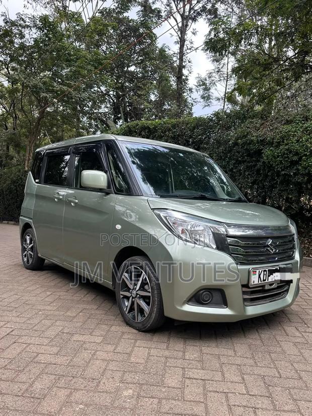 Suzuki Solio 2017 Green