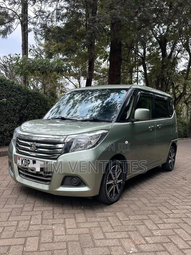 Suzuki Solio 2017 Green