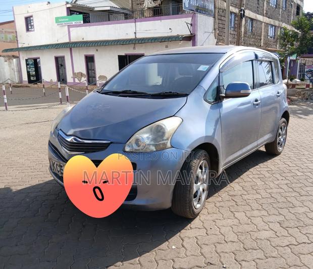 Toyota Ractis 2008 Blue
