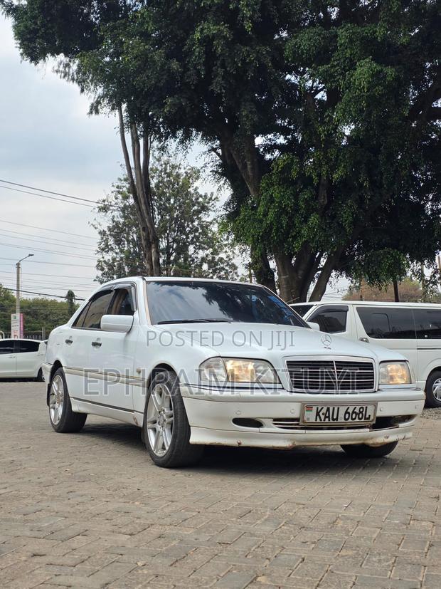Mercedes-Benz C280 2006 White