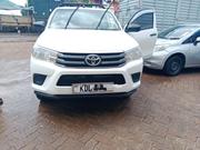 Toyota Hilux 2023 White for sale