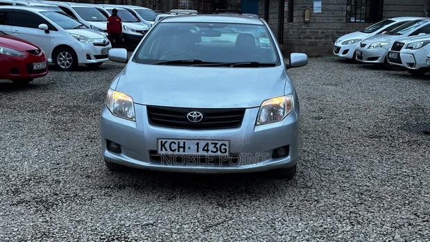 Toyota Axio 2010 Silver