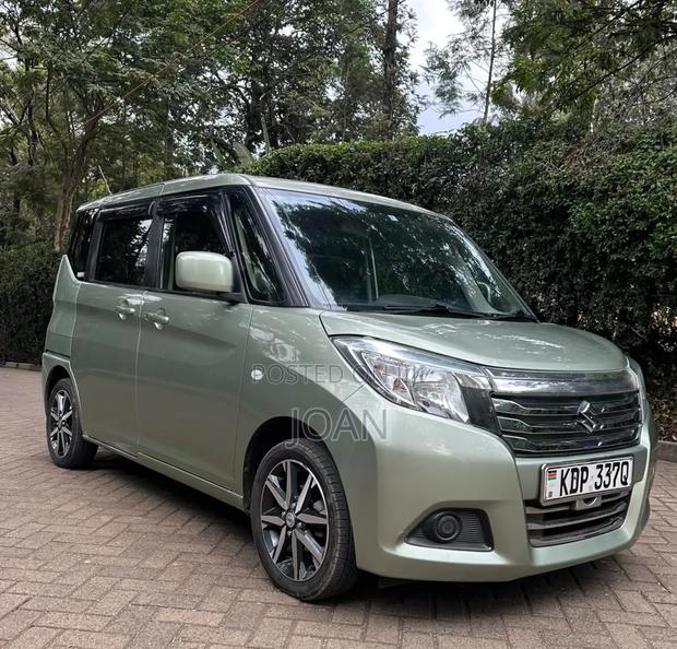 Suzuki Solio 2017 Green