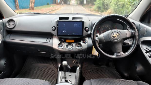 Toyota Vanguard 2011 Gray