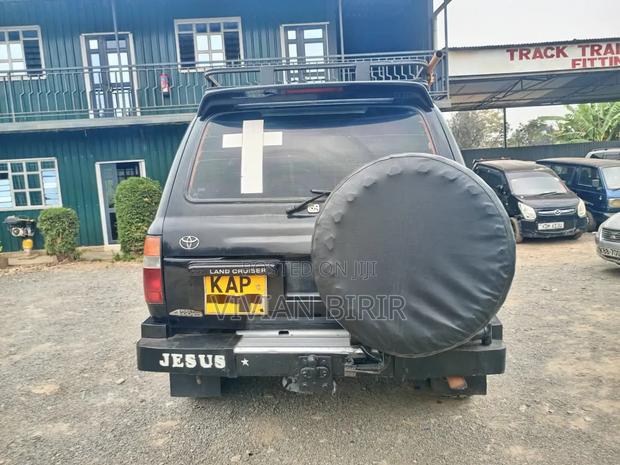 Toyota Land Cruiser 1999 Black