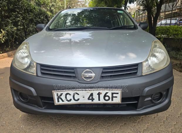 Nissan Advan 2008 Silver