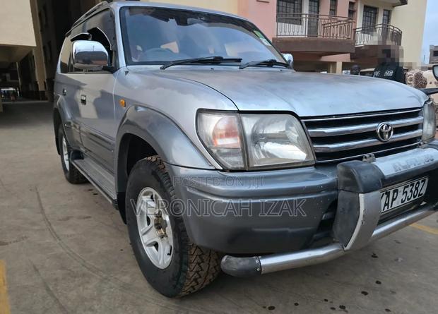 Toyota Land Cruiser Prado 1995 Silver