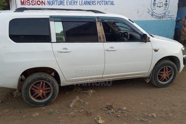Toyota Probox 2014 White