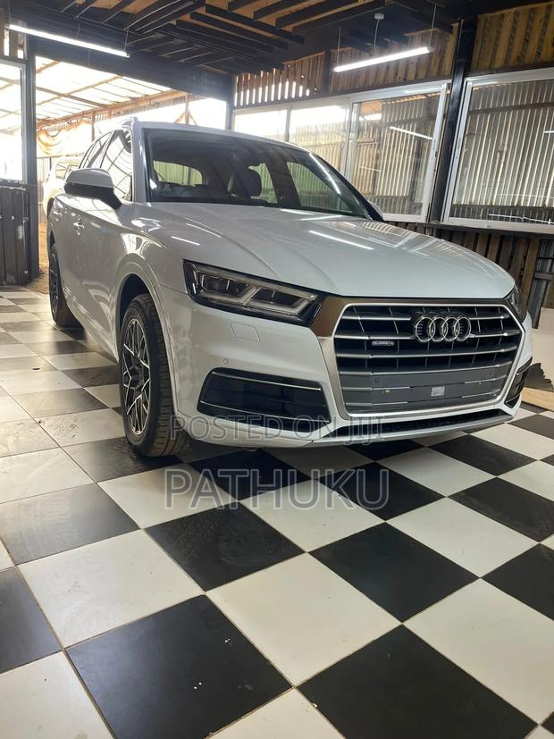 Audi Q5 2.0T Premium AWD quattro 2019 White