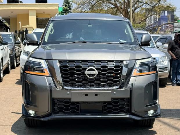 Nissan Patrol 2017 Gray
