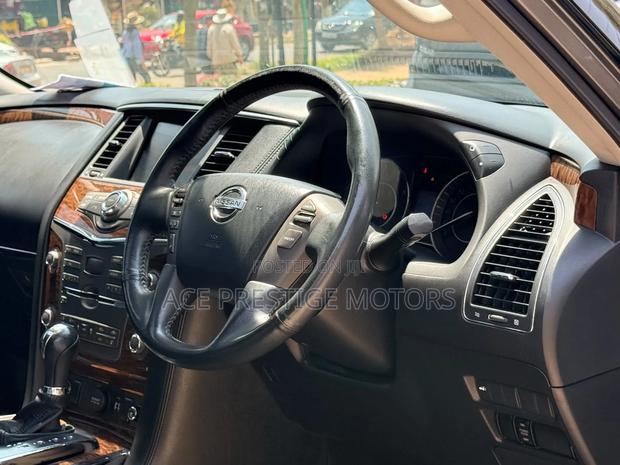 Nissan Patrol 2017 Gray