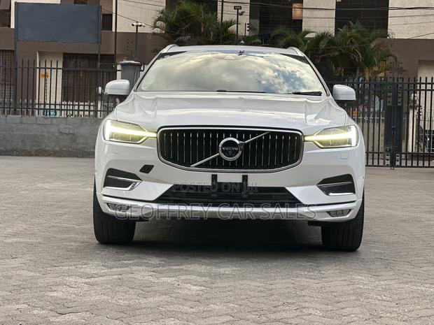 Volvo XC60 T5 Inscription AWD 2019 White