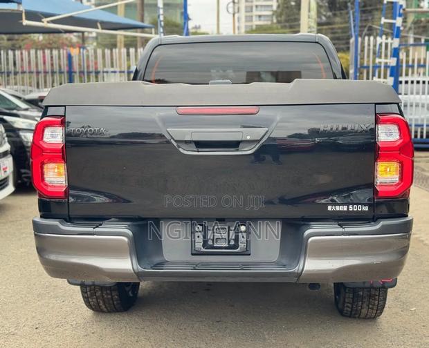 Toyota Hilux 2019 Black
