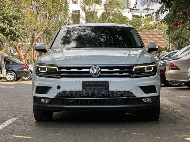Volkswagen Tiguan 2.0T SEL Premium AWD 4MOTION 2019 White