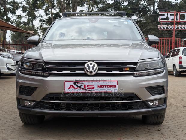 Volkswagen Tiguan 2019 Gold