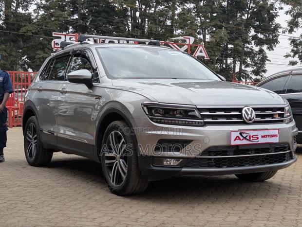 Volkswagen Tiguan 2019 Gold