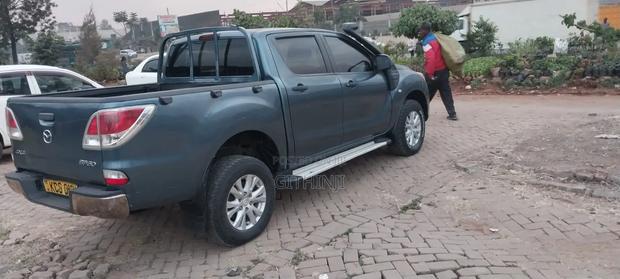 Mazda BT-50 2014 Blue