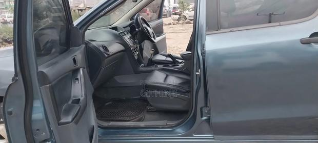 Mazda BT-50 2014 Blue