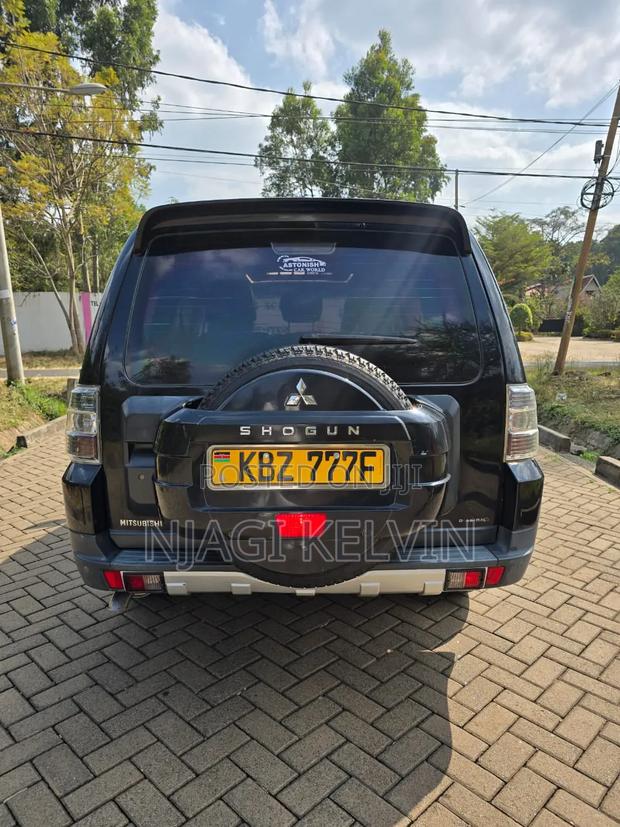 Mitsubishi Pajero 3.2 Di-D 2008 Black