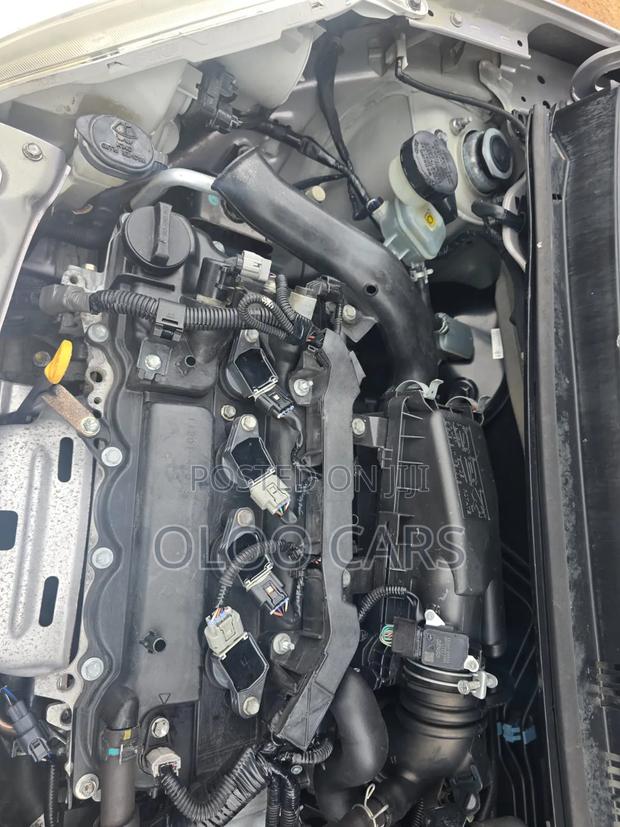 Toyota Passo 2015 Silver