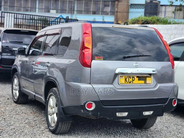 Nissan X-Trail 2012 Silver