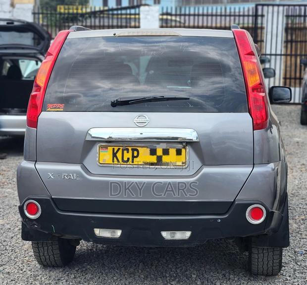 Nissan X-Trail 2012 Silver