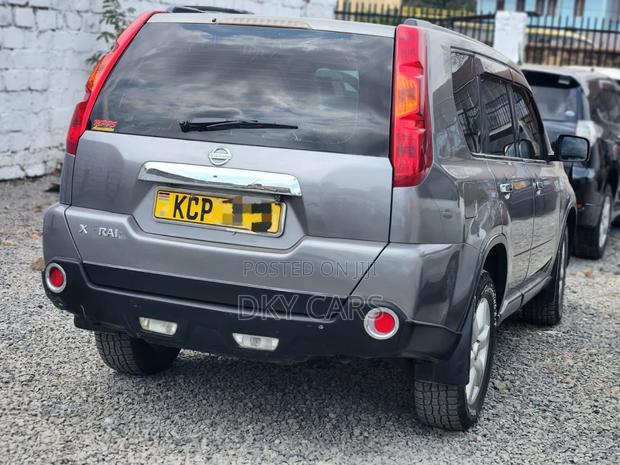 Nissan X-Trail 2012 Silver