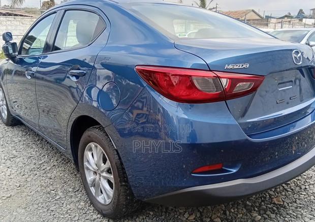 Mazda Demio 2019 Blue