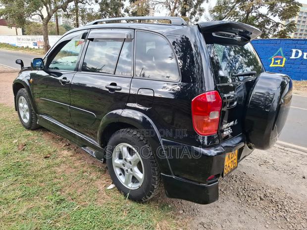 Toyota RAV4 2002 Black