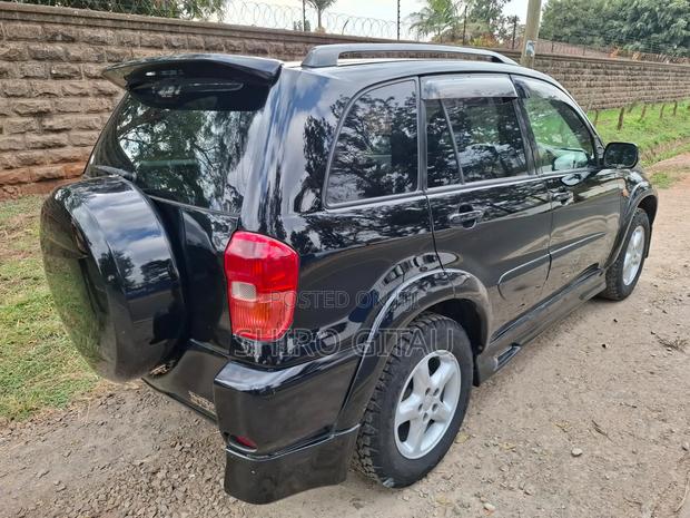 Toyota RAV4 2002 Black