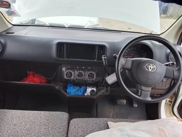 Toyota Passo 2014 White