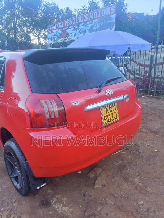 Toyota Corolla RunX 2005 Red