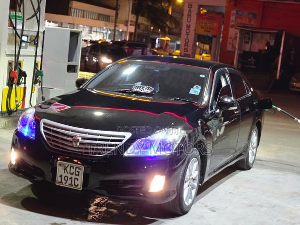 Toyota Crown 2008 Black