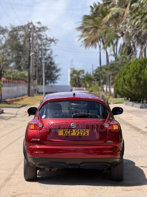 Nissan Juke 2012 Red