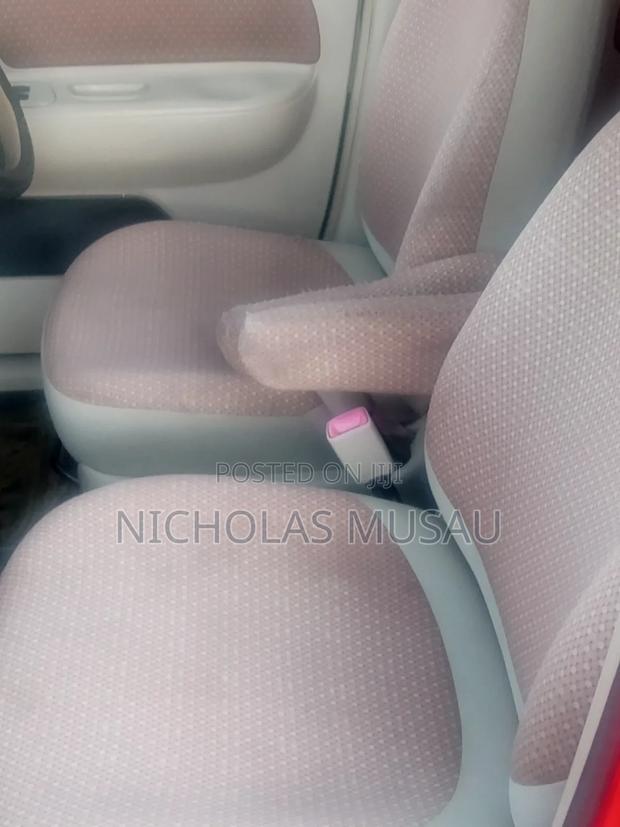 Toyota Sienta 2015 Red