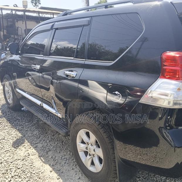 Toyota Land Cruiser Prado 2009 Black