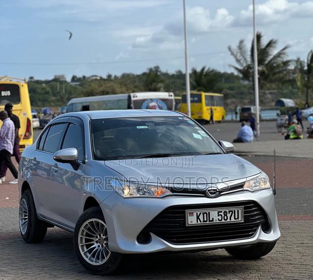 Toyota Axio 2015 Silver