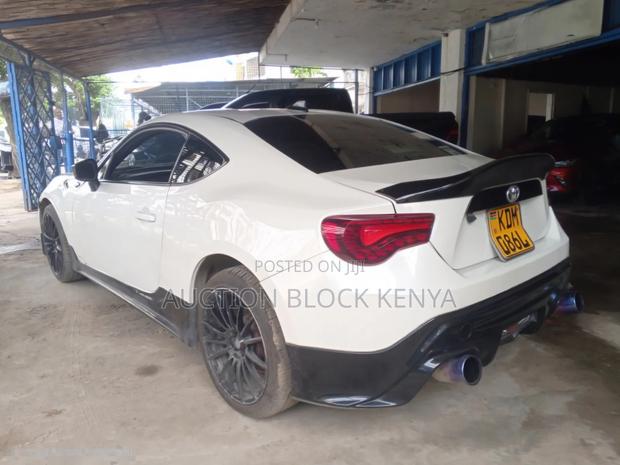 Toyota GT86 2015 White