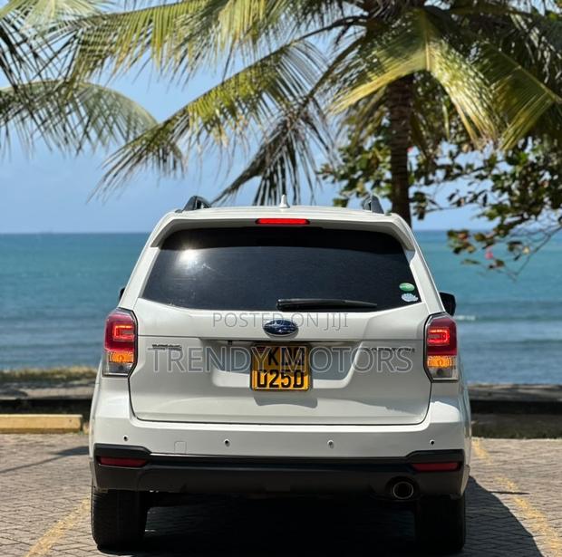 Subaru Forester 2017 White