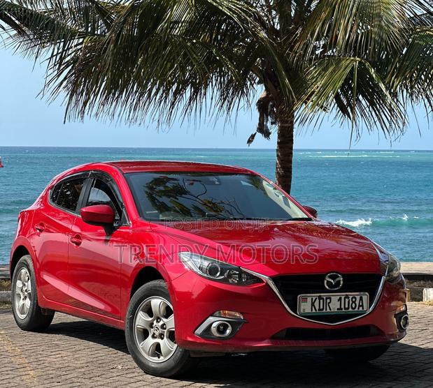 Mazda Axela 2016 Red