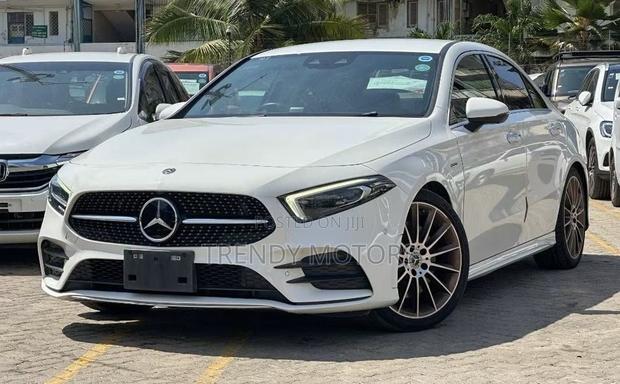 Mercedes-Benz A-Class 2019 White