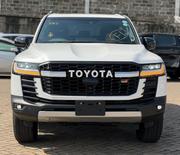 Toyota Land Cruiser 2023 White for sale