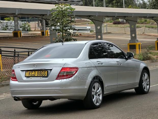 Mercedes-Benz C200 2009 Silver