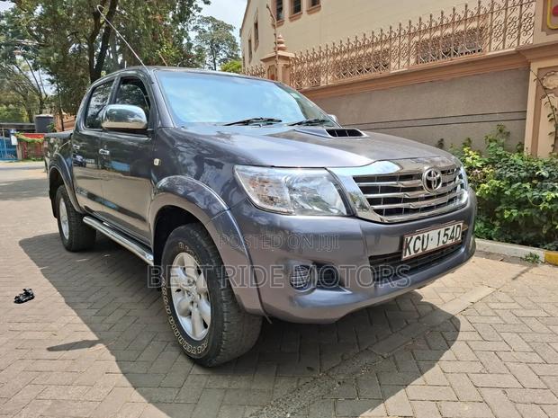 Toyota Hilux 2012
