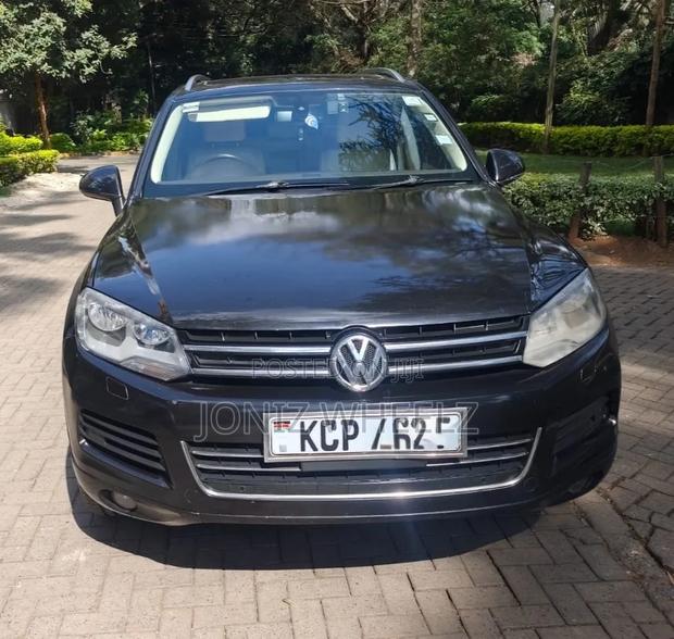 Volkswagen Touareg TDI Sport 2011 Black