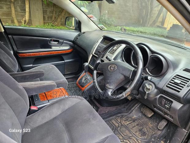 Toyota Harrier 240G 2012 Black
