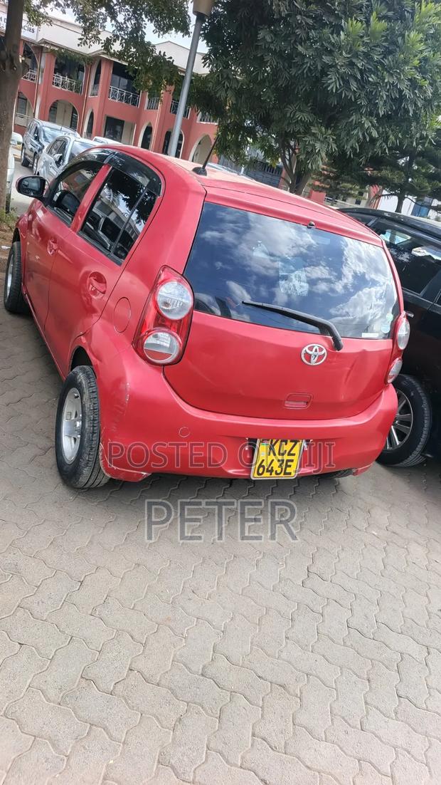 Toyota Passo 2012 Red