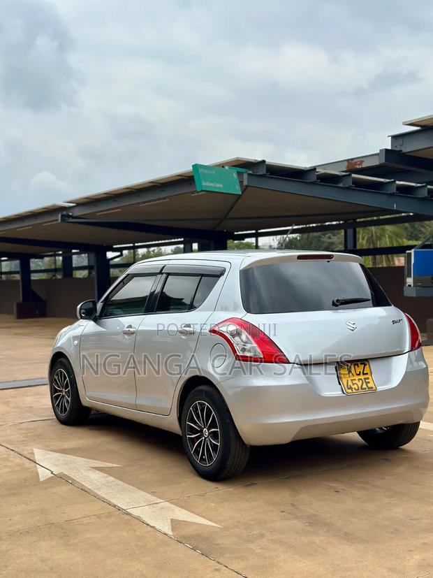 Suzuki Swift 2013 Silver